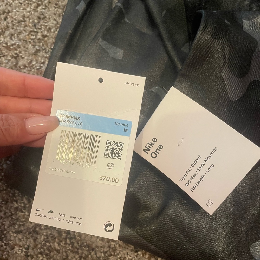Nike Women's Black Camo Leggings